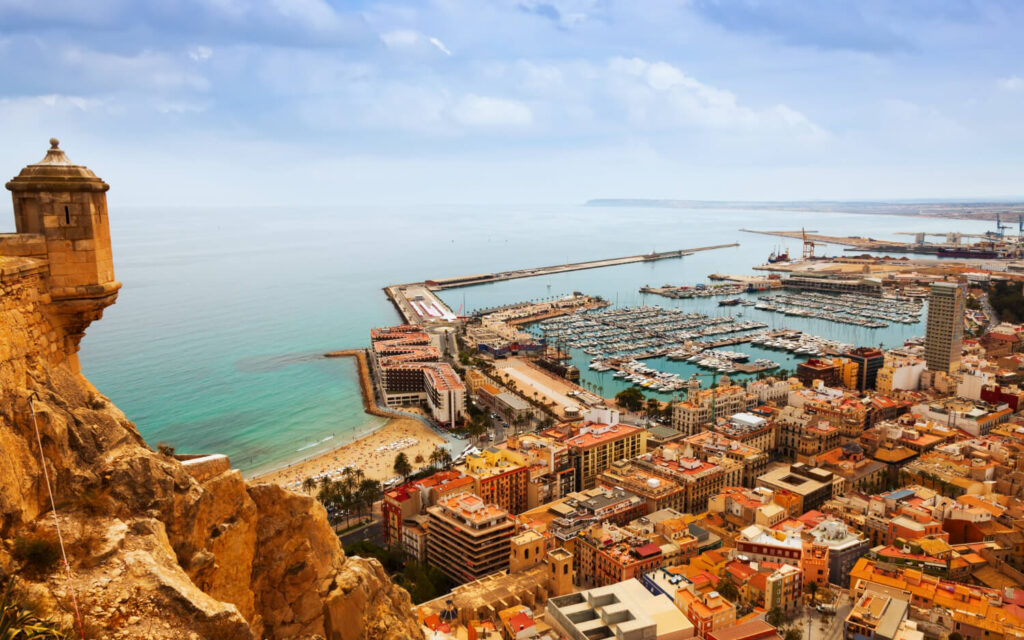 Alicante ou Valence : quelle ville choisir ? 3 Alicante, Espagne