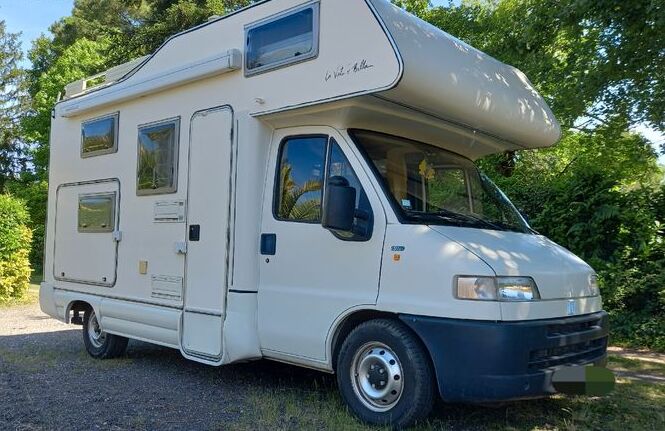 Vieux camping-car sur base Fiat Ducato 1.9 TD, pour un avis sur la fiabilité de ce moteur.