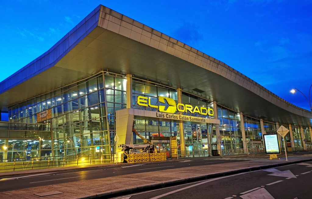 Extérieur de l'aéroport El Dorado de Bogota