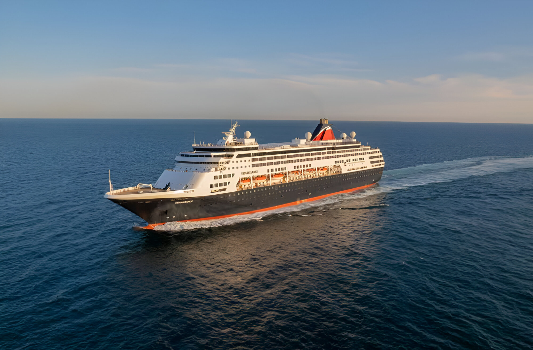 Bateau Renaissance CFC navire croisière française élégant