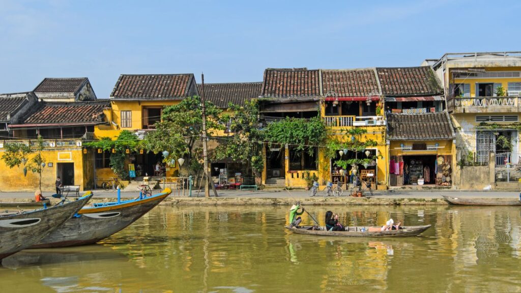 Où trouver un guide francophone à Hoi An ? La liste complète 2025 4