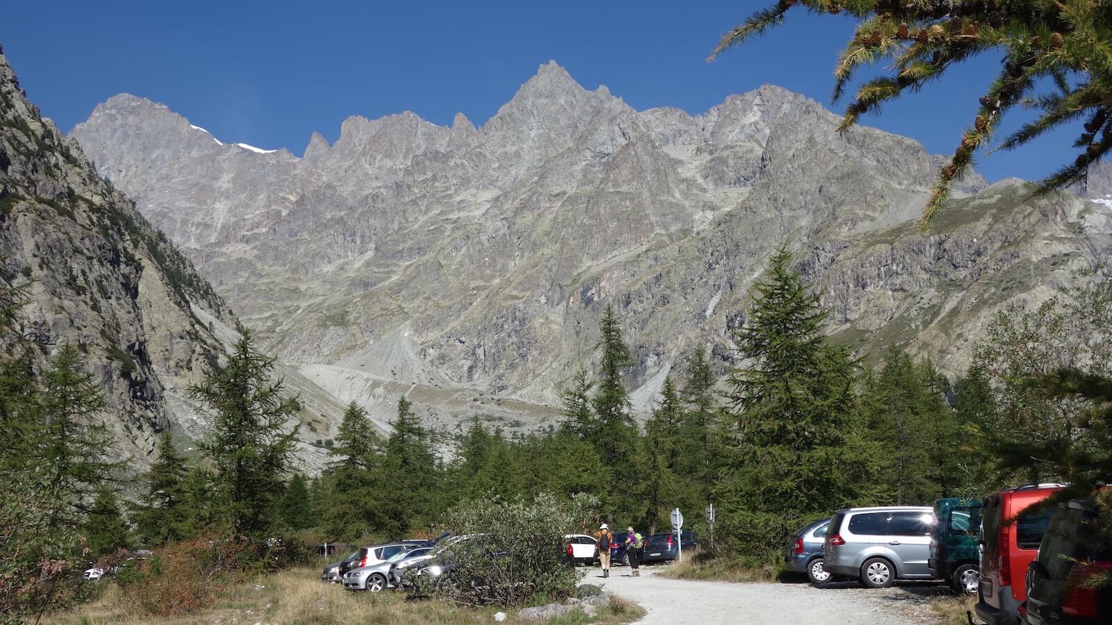 Vue du Glacier Blanc et du Pré de Madame Carle dans le Parc National des Écrins.