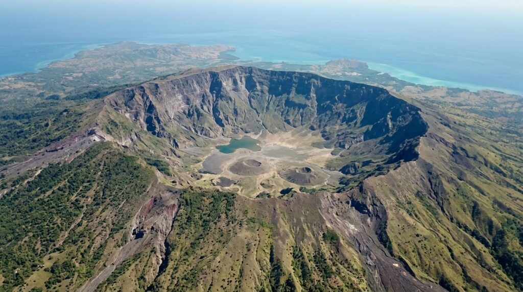 volcan Tambora, île de Sumbawa, Indonésie.